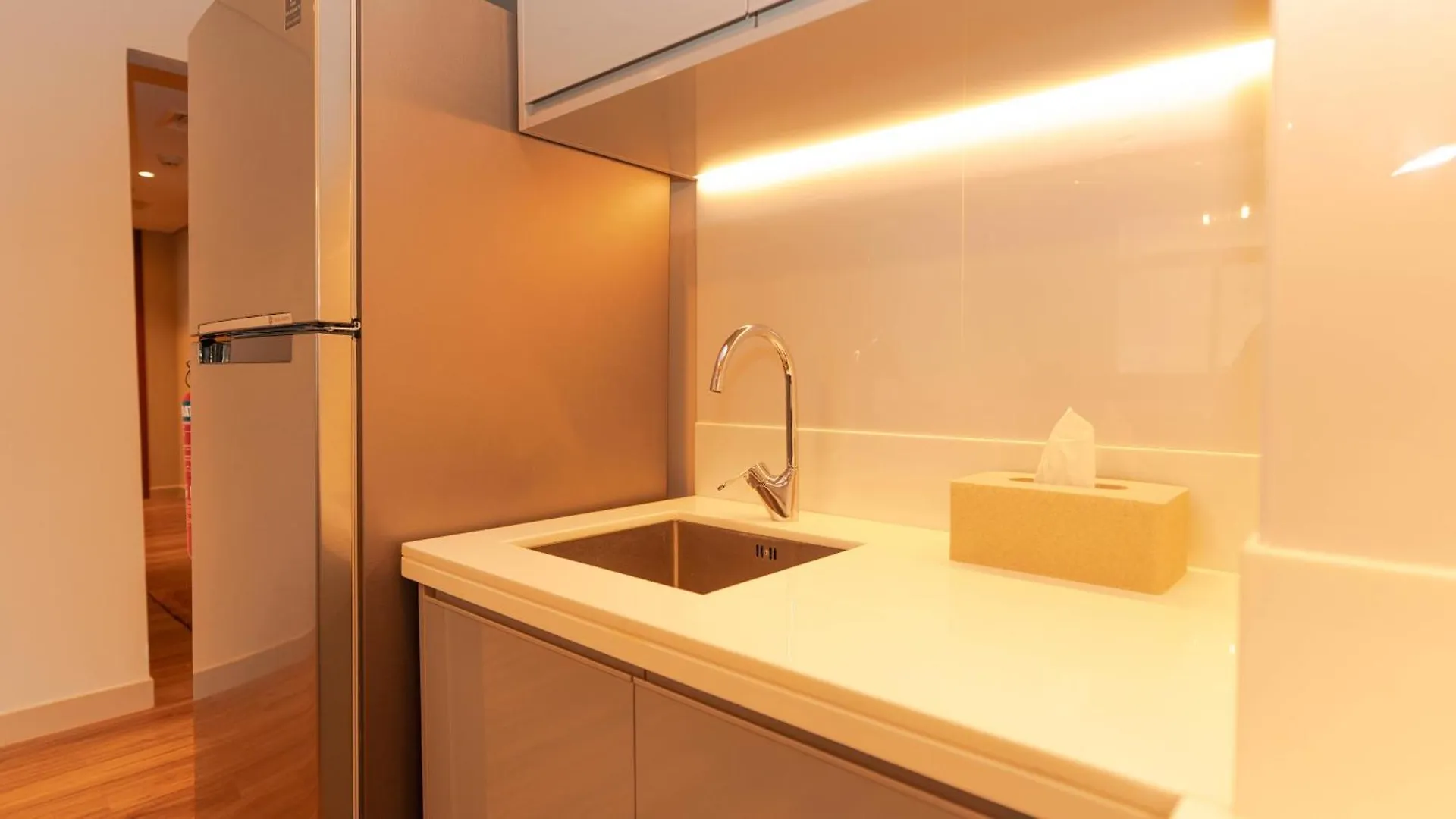 Two Bedroom Haven Hosted By Voyage Dubai Apartment
