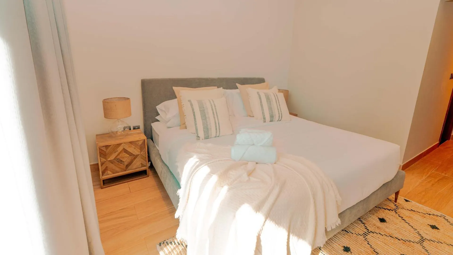 Two Bedroom Haven Hosted By Voyage Dubai 0*,  United Arab Emirates